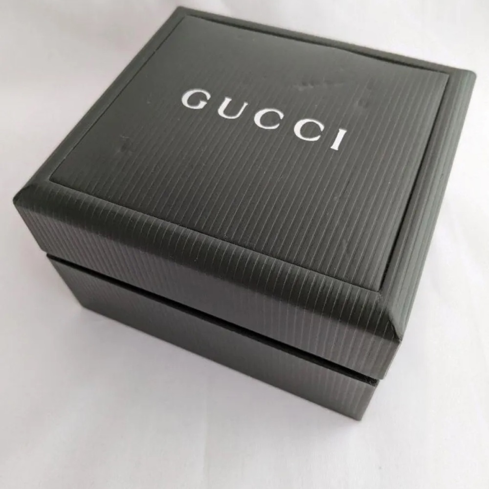 GUCCI Silver Italian Luxury Bracelet Watch with Bezels for changing - Picture 10 of 11